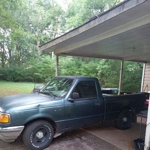 Meet your Posher, Bobby